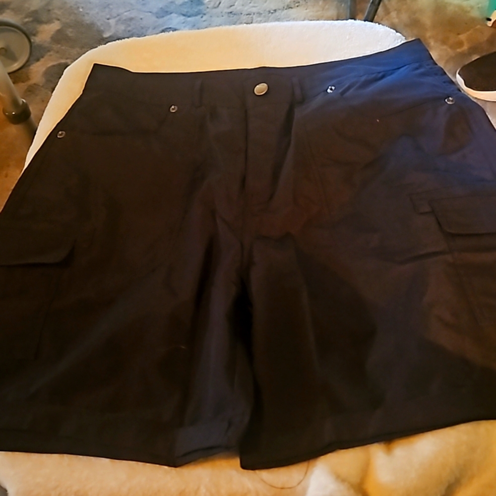 Black shorts new size small no tags